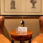 ريفر بالاس فندق