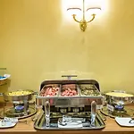 ريفر بالاس فندق