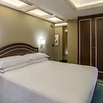 River Palace Szálloda 4*