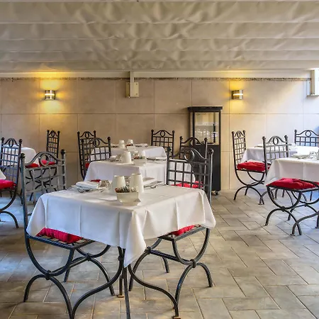 River Palace מלון