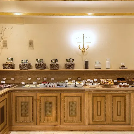 Hotel River Palace 4*