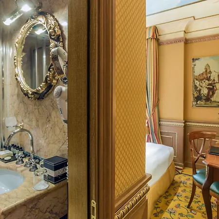 Hotell River Palace 4*