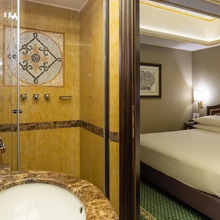 Hotel River Palace 4*
