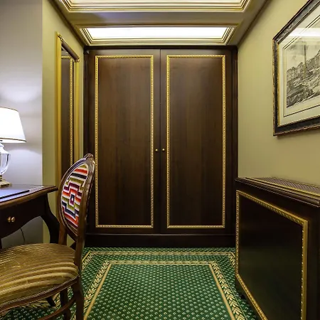 River Palace Hotel 4*