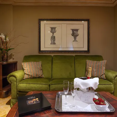 Отель River Palace