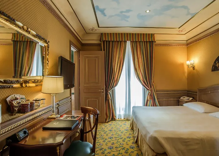 Hotell River Palace 4*