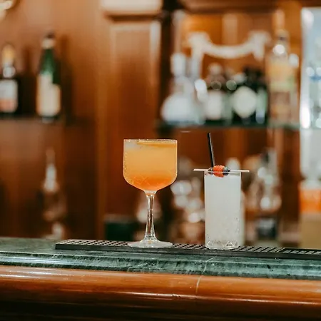 River Palace Hotel 4*