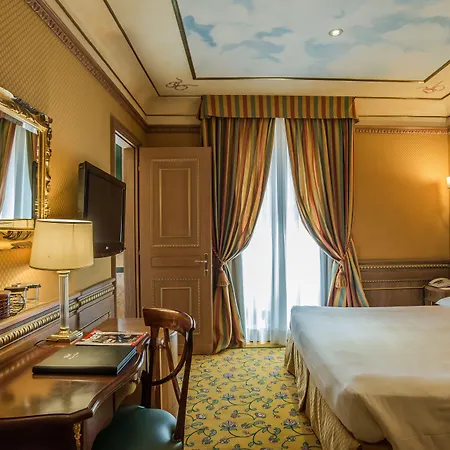 Hotel River Palace 4*