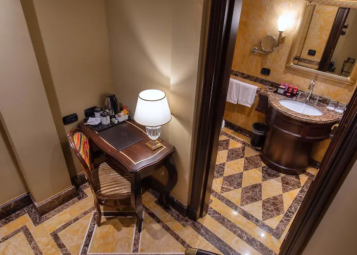 Отель River Palace Рим